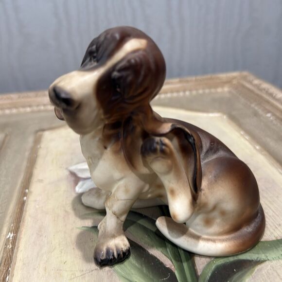Vintage Norcrest Basset Hound Figurines Japan PLEASE READ DESCRIPTION - Picture 11 of 16